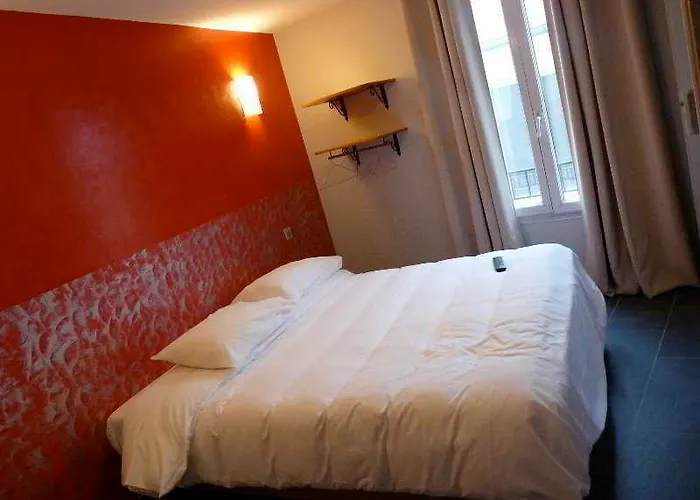 Hotel Sofia 2*