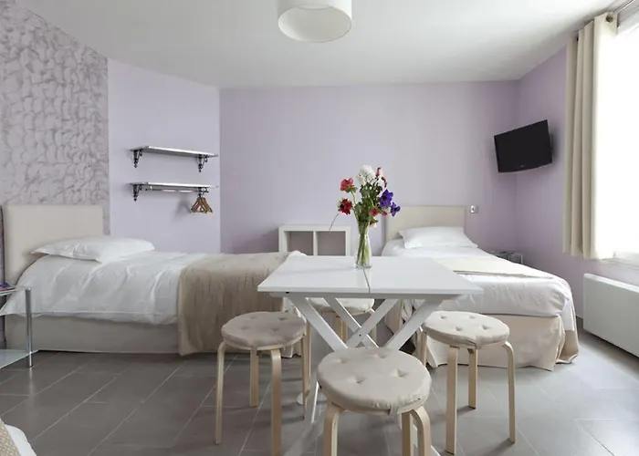 Sofia Hotel 2*