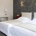 Sofia Paris
