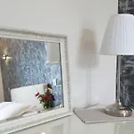 Sofia Paris