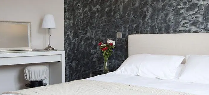 ソフィア 2* パリ