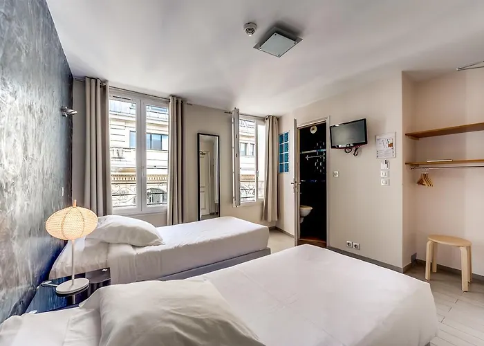 Sofia Paris