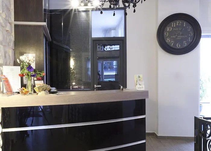 ソフィア 2* パリ